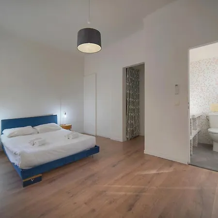 Off Centre Riviera Escape Bright 2br 70m2 Calm Street Ac Ultrafast Wifi