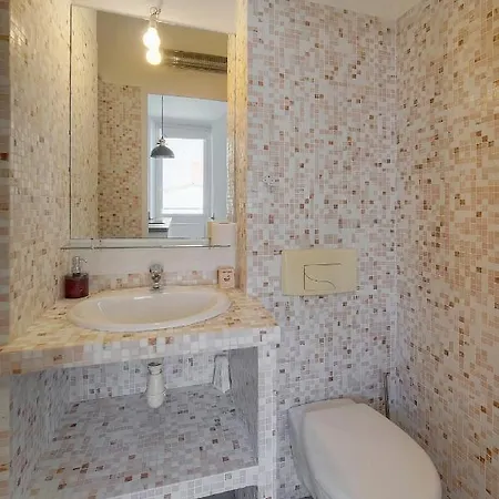 Apartamento Off Centre Riviera Escape Bright 2br 70m2 Calm Street Ac Ultrafast Wifi
