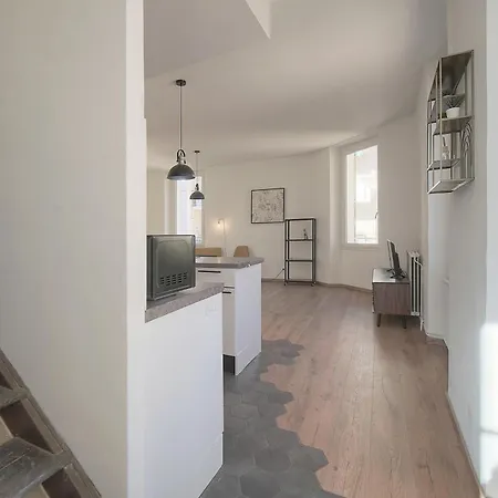 Apartamento Off Centre Riviera Escape Bright 2br 70m2 Calm Street Ac Ultrafast Wifi *