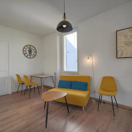Apartamento Off Centre Riviera Escape Bright 2br 70m2 Calm Street Ac Ultrafast Wifi Cannes